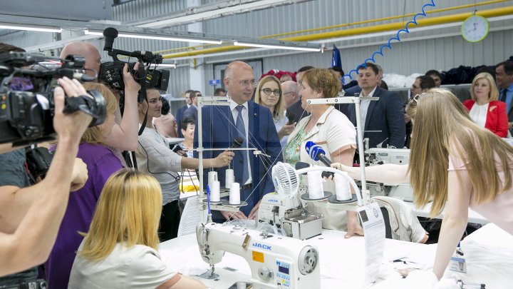 Peste 700 de locuri de muncă și 4 milioane de euro investiți, la o nouă fabrică de textile din Bălți