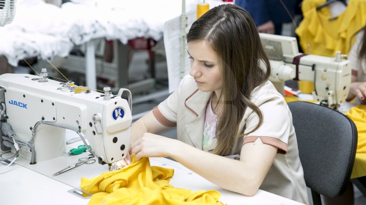 Peste 700 de locuri de muncă și 4 milioane de euro investiți, la o nouă fabrică de textile din Bălți