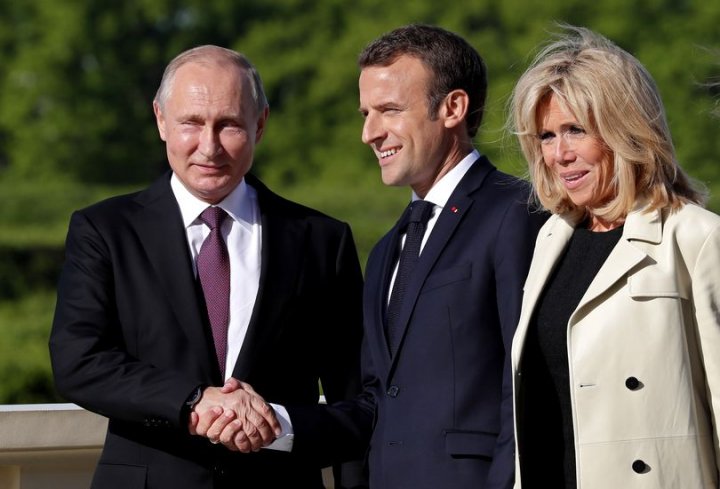 Emmanuel Macron în vizită în Rusia. Despre ce urmează să discute președintele francez și Putin (FOTO)