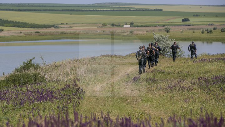 Cei mai bravi poliţişti de frontieră au primit astăzi BERETA DE ONOARE (FOTOREPORT)