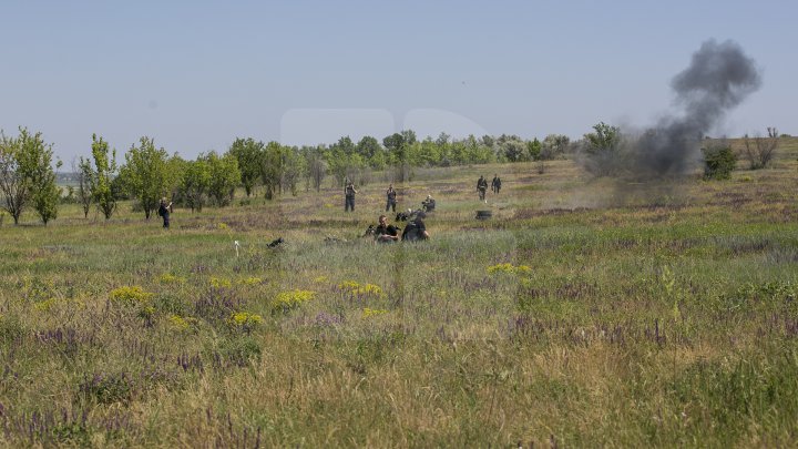 Cei mai bravi poliţişti de frontieră au primit astăzi BERETA DE ONOARE (FOTOREPORT)