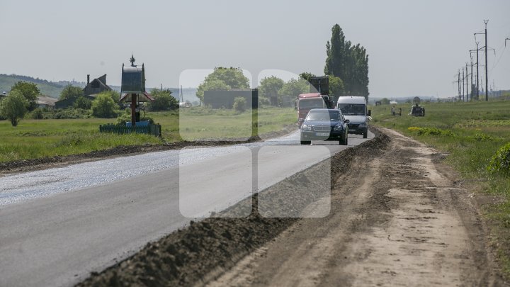 Drumuri bune pentru Moldova: Drumul care trece prin centrul satului Logănești, Hâncești, reabilitat (FOTOREPORT)