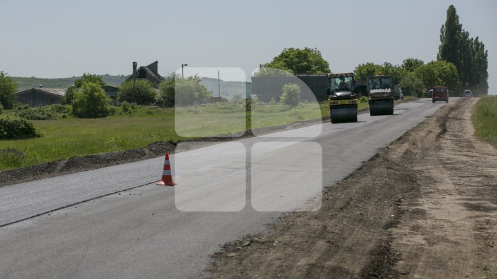 Drumuri bune pentru Moldova: Drumul care trece prin centrul satului Logănești, Hâncești, reabilitat (FOTOREPORT)