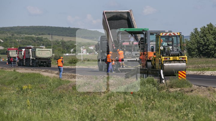 Drumuri bune pentru Moldova: Drumul care trece prin centrul satului Logănești, Hâncești, reabilitat (FOTOREPORT)