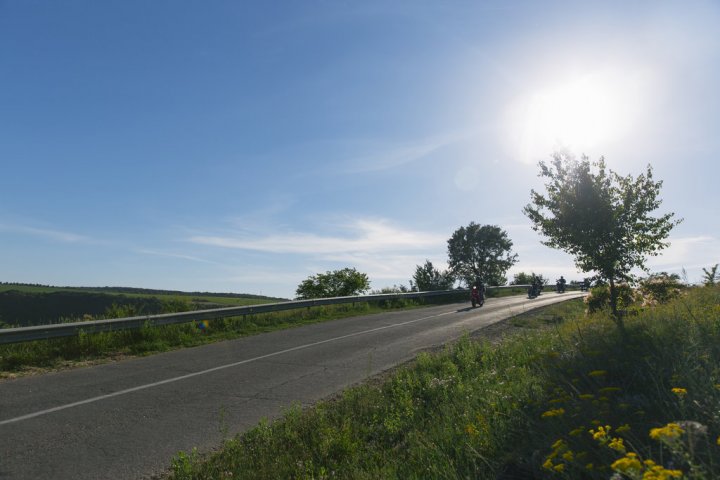 AVENTURĂ PE DOUĂ ROŢI. Un dirijor din Viena a venit la Chişinău cu motocicleta (FOTO)