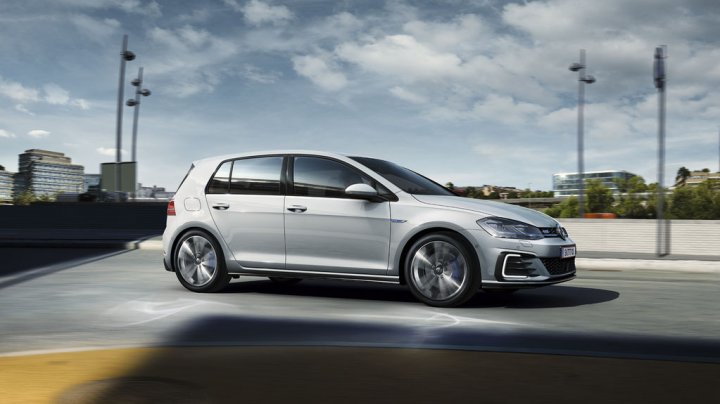 Volkswagen a oprit comenzile pentru hibridul Golf GTE. Motivul: Prea multe cereri