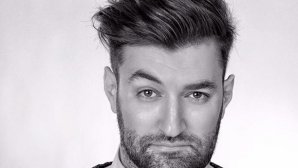 Smiley a plecat la muntele Athos, după ce a publicat o imagine de doliu. Ce a pățit artistul