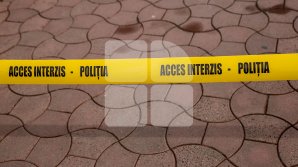 CRIMĂ ODIOASĂ la Fălești. Un bărbat a murit, după ce a fost înjunghiat de propriul tată cu un cuţit de bucătărie