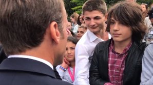Ce s-a întâmplat cu băiatul care i s-a adresat lui Emmanuel Macron cu apelativul "Manu"