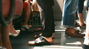 ESTE BINE SĂ ŞTII! Cum să te răcoreşti pe caniculă în transportul public