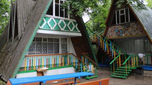 Distracţie, spectacole și ore de instruire. 600 de copii îşi vor petrece vacanţa la tabăra Poienița Însorită din Miciurin, Drochia