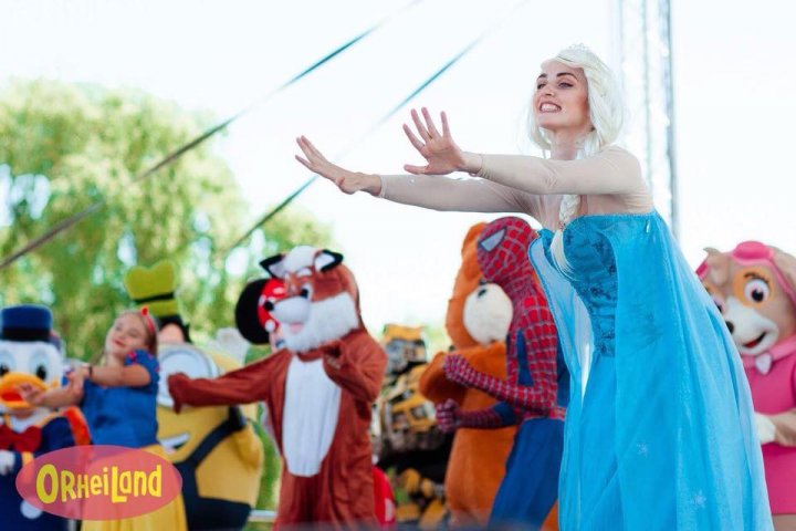 ORHEILAND A FOST INAUGURAT! Zeci de mii de copii și părinți, PREZENŢI la deschiderea celui mai mare parc de distracții din Moldova (FOTO)