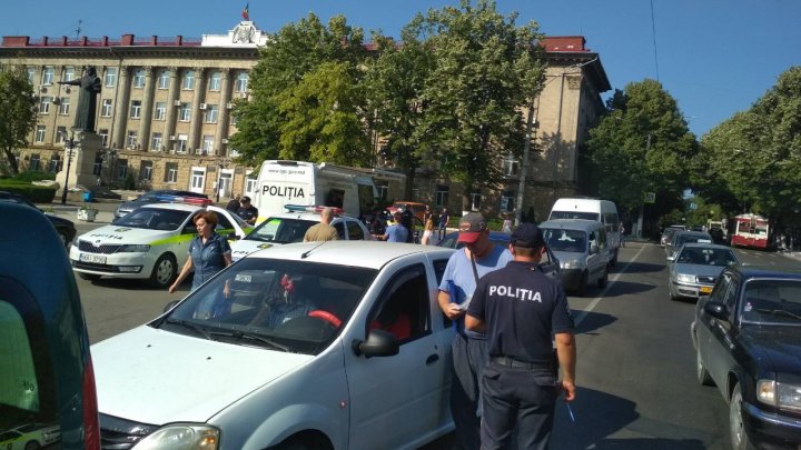 Poliția, pe urmele șoferilor din Bălți. Sunt verificate persoanele care nu au cuplată centura de siguranță