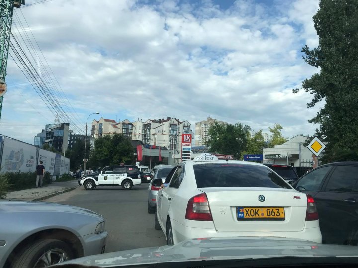 Protestul lui Andrei Năstase blochează traficul în centrul orașului, luni la ora de vârf (VIDEO/FOTO)