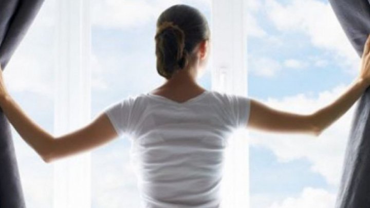 Trebuie să ştii! Cum să îţi răcoreşti instant casa fără aer condiţionat