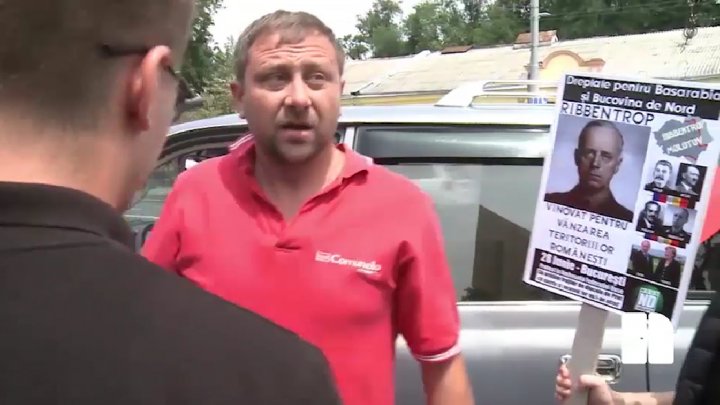 Cine este bătăuşul care a ATACAT unioniştii în faţa ambasadei Rusiei. Îl cunoaştem de la protestele lui Andrei Năstase