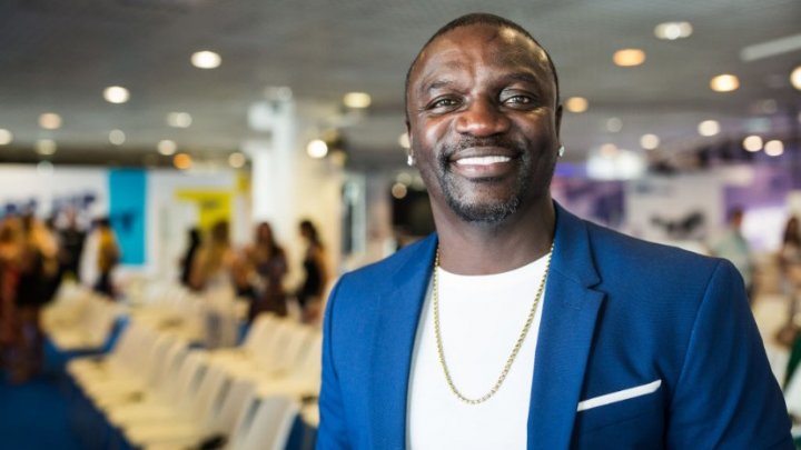 Cântăreţul Akon va lansa o monedă virtuală numită AKoin