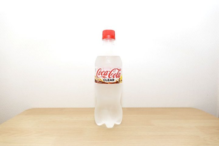 Coca-Cola a lansat o băutură transparentă și fără calorii. Cum arată aceasta (FOTO)