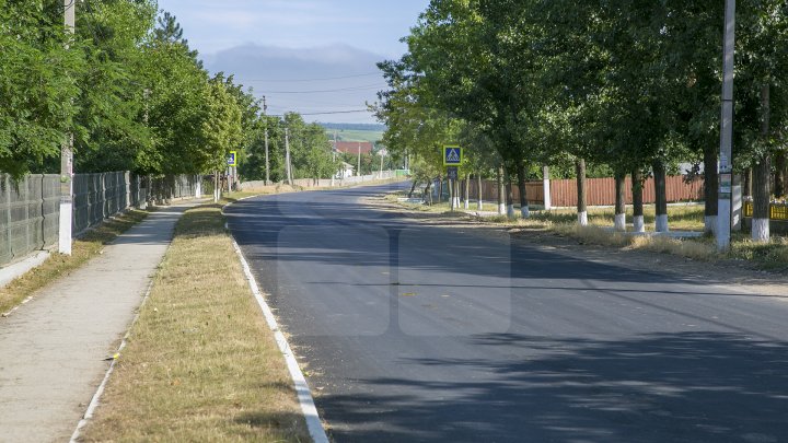 DRUMURI BUNE LA UNGHENI! Până la sfârșitul verii vor fi renovate 99 de tronsoane (FOTOREPORT)