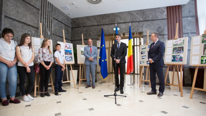 EU sunt EUropa: 38 de elevi din ţara noastră, pasionaţi de fotografie, premiaţi de Andrian Candu (FOTO)