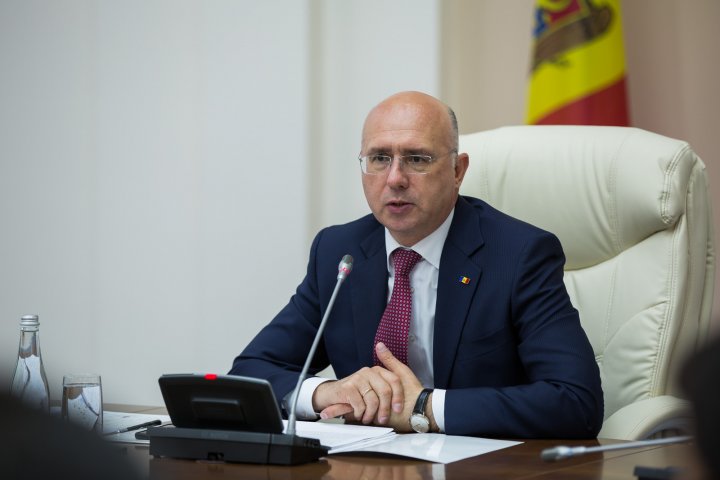 Premierul Pavel Filip solicită o interacțiune eficientă între autoritățile responsabile, pentru a nu admite răspândirea pestei porcine (FOTO)