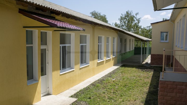 Bucurie pentru copiii din satul Ciulucani! Grădinița a fost renovată din grantul oferit de Guvernul României (FOTOREPORT)