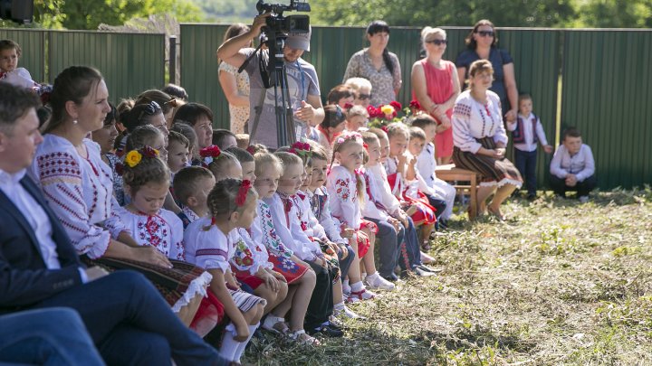 Bucurie pentru copiii din satul Ciulucani! Grădinița a fost renovată din grantul oferit de Guvernul României (FOTOREPORT)