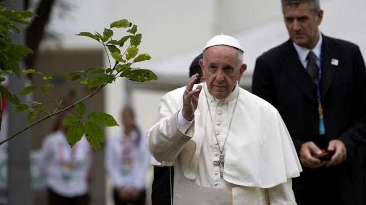 Papa Francisc se va întâlni în Irlanda cu victime ale abuzurilor comise de preoţi