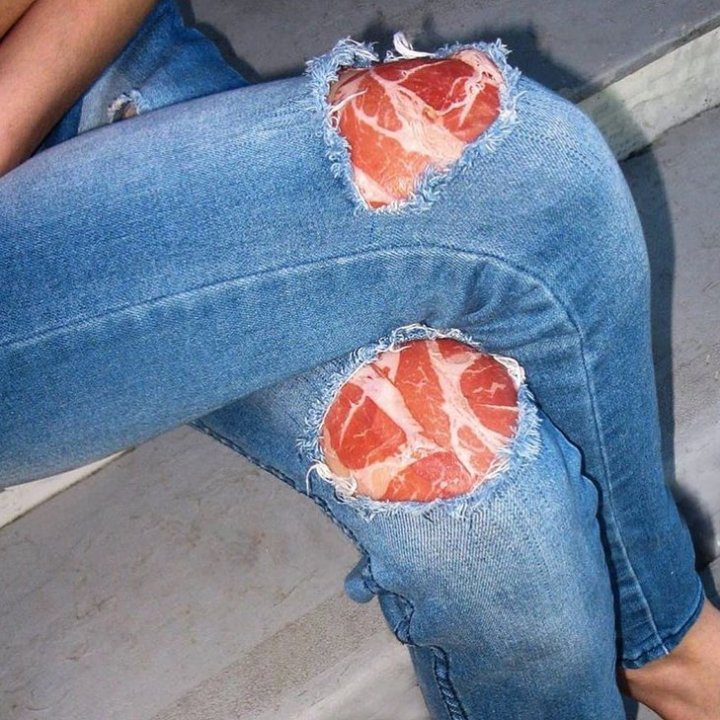 Moda o ia razna! Vezi câteva ținute de tot râsul ce dictează trendul (FOTO)