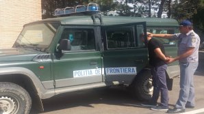 Un român dat în urmărire internaţională a fost REŢINUT la vama Albiţa