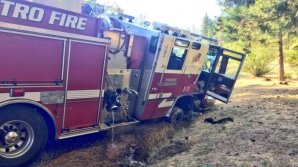 Urmărire ca în filme: Doi indivizi au furat o maşină de pompieri de la un incendiu de vegetaţie din California (VIDEO)