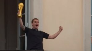 Antoine Griezmann, rege la el acasă! A dus trofeul suprem din fotbal în orașul său natal