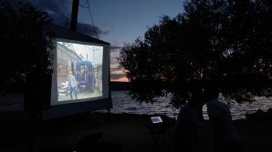 Noaptea filmelor sub stele, pe malul Nistrului. Oamenii din Molovata şi-au adus aminte de tinereţe