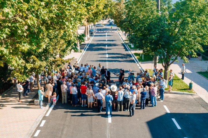 Strada centrală din Orhei, RECONSTRUITĂ DIN TALPĂ. Prima porțiune a fost dată în exploatare (GALERIE FOTO/VIDEO)