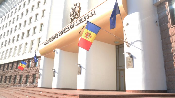 Doliu în întreaga ţară. Parlamentul comemorează victimele deportărilor staliniste