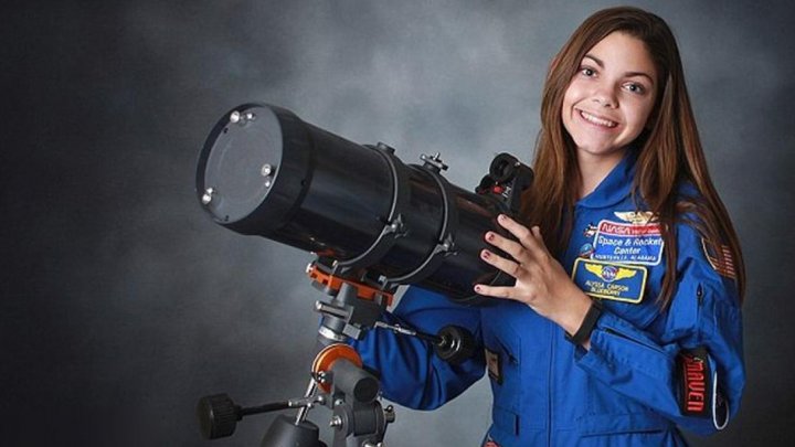 O tânără de 17 ani este antrenată de NASA pentru a fi prima femeie care ajunge pe Marte