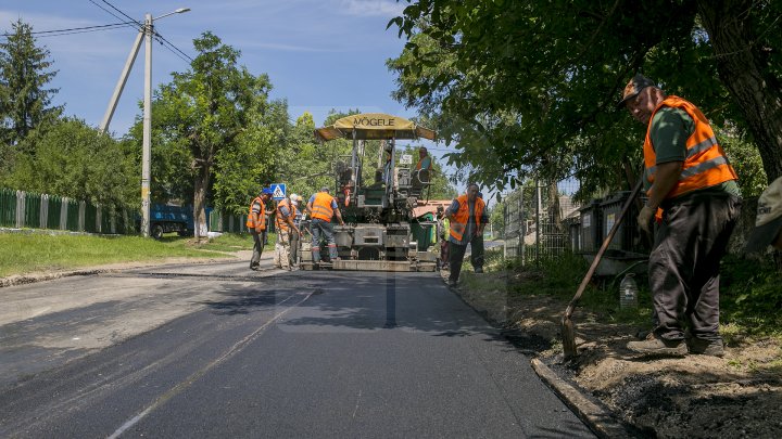 Proiectul Drumuri bune a ajuns la Şoldăneşti. Peste 30 de șosele vor fi RENOVATE (FOTOREPORT)