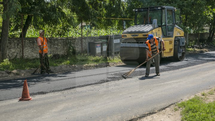 Proiectul Drumuri bune a ajuns la Şoldăneşti. Peste 30 de șosele vor fi RENOVATE (FOTOREPORT)