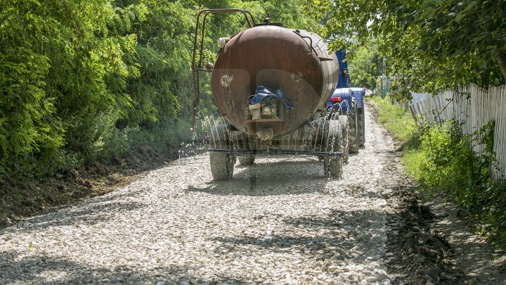 Proiectul Drumuri bune a ajuns la Şoldăneşti. Peste 30 de șosele vor fi RENOVATE (FOTOREPORT)