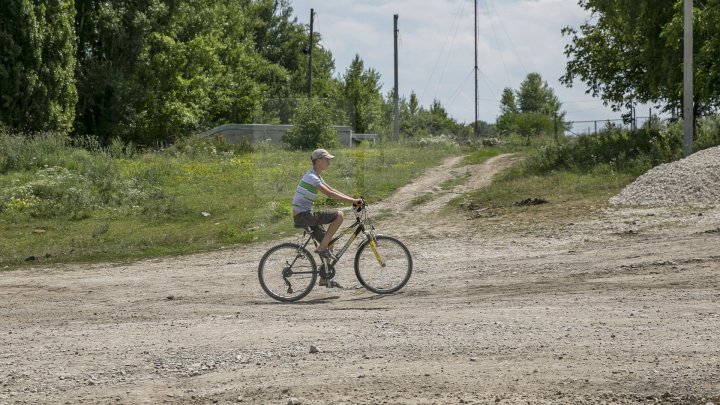 Proiectul Drumuri bune a ajuns la Şoldăneşti. Peste 30 de șosele vor fi RENOVATE (FOTOREPORT)