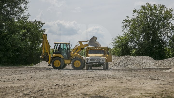 Proiectul Drumuri bune a ajuns la Şoldăneşti. Peste 30 de șosele vor fi RENOVATE (FOTOREPORT)