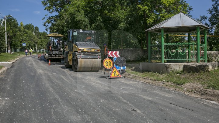 Proiectul Drumuri bune a ajuns la Şoldăneşti. Peste 30 de șosele vor fi RENOVATE (FOTOREPORT)