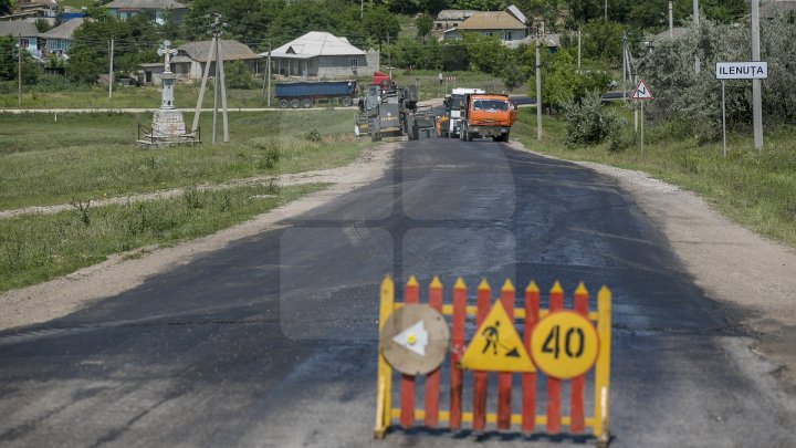 Programul Drumuri bune pentru Moldova. La Făleşti vor fi asfaltate drumurile din 33 de sate (FOTOREPORT)