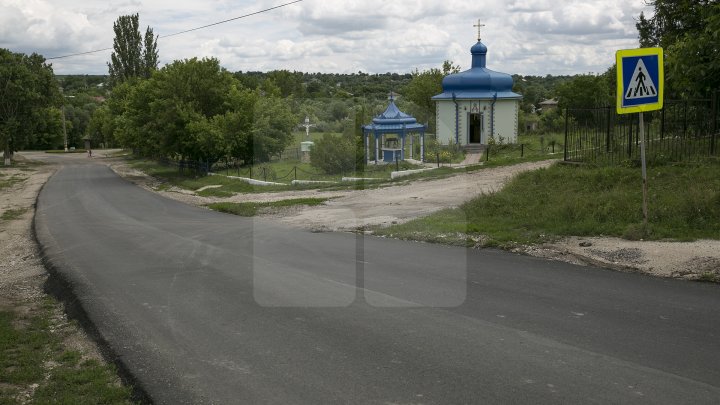 Până la sfârșitul lunii septembrie, oamenii din raionul Râșcani vor avea drumurile bune (FOTOREPORT)