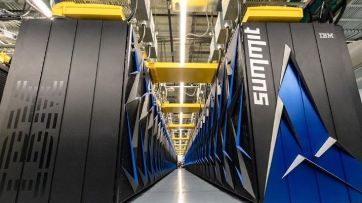 Supercomputerul "Summit", cel mai nou şi puternic din lume, aliatul ideal în cercetările privind cancerul ori boala Alzheimer