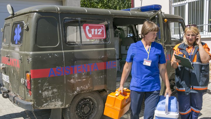 Ambulanţe noi pentru Asistenţa Medicală Urgentă. Mașinile sunt repartizate prin sate (FOTOREPORT)