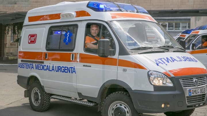 Echipament medical performant. Două puncte de urgenţă din raionul Ungheni au primit ambulanțe noi