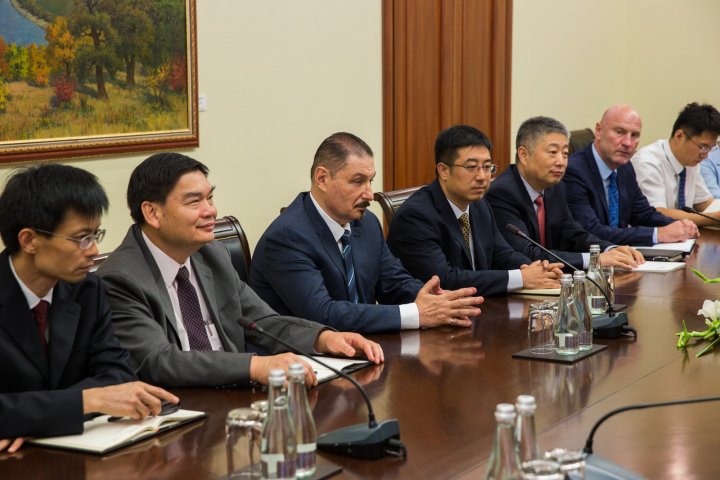Pavel Filip în discuţie cu reprezentanții companiilor chineze: Suntem gata să discutăm despre diferite forme de cooperare (FOTO)