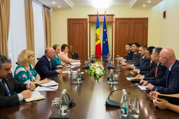 Pavel Filip în discuţie cu reprezentanții companiilor chineze: Suntem gata să discutăm despre diferite forme de cooperare (FOTO)