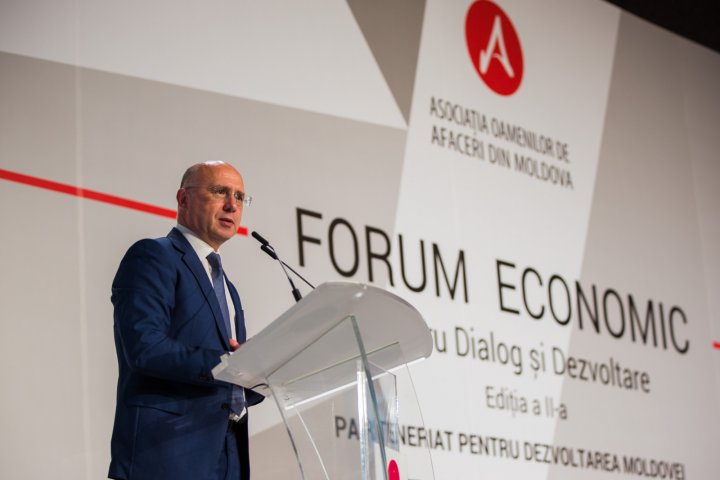 Pavel Filip, la forumul economic AOAM: Vom reduce impozitele, vom elimina abuzurile și vom promova noi măsuri de stimulare a mediului de afaceri